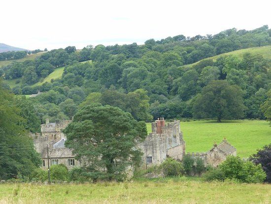 Featherstone Castle